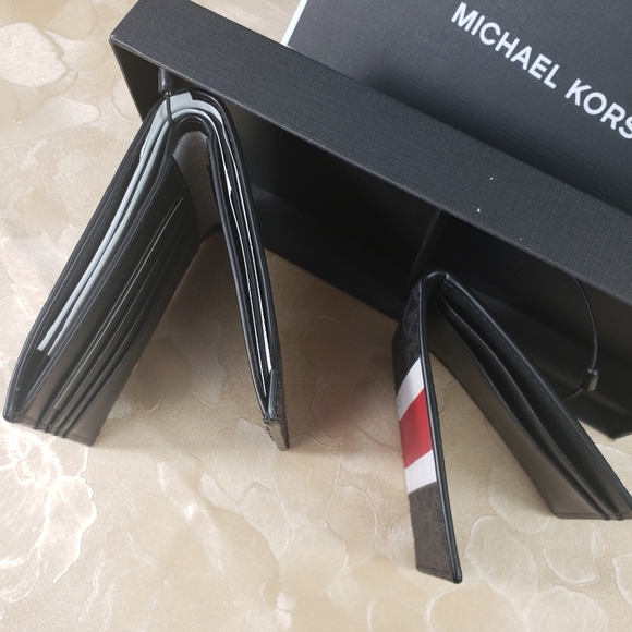 Michael kor men 3 in 1 wallet giffting box - Picture 6 of 10